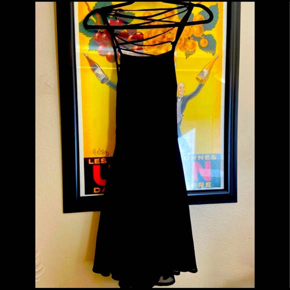 NWOT Lulu’s Strappy Sexy Black Dress - Picture 2 of 5